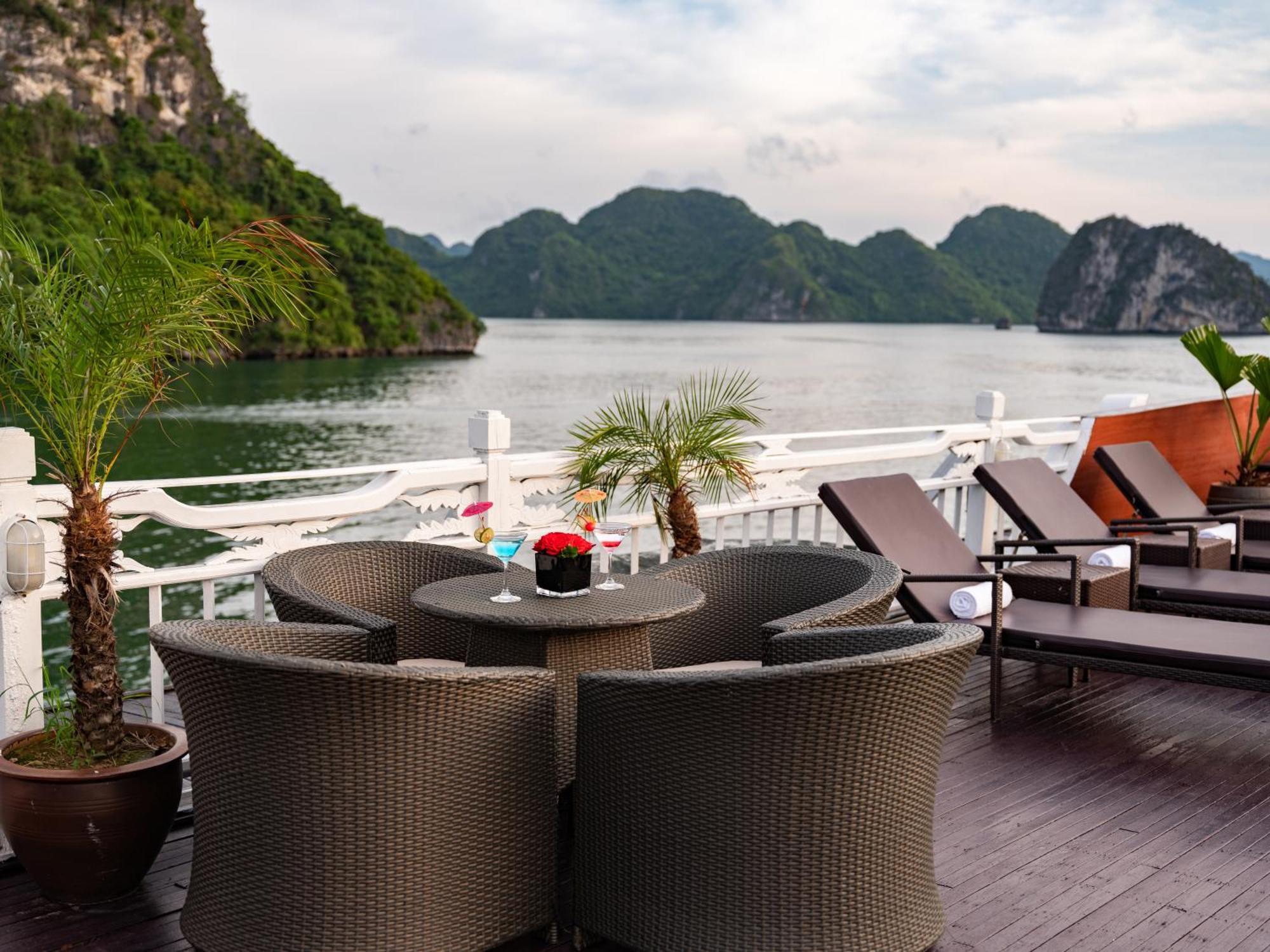 Hera Boutique Cruise Ha Long Bay Εξωτερικό φωτογραφία